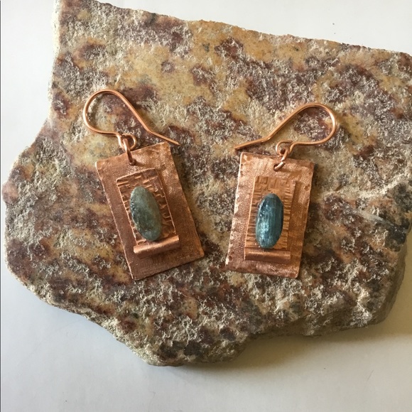 Victorian style Blue Kyanite Copper Earrings - Picture 3 of 7